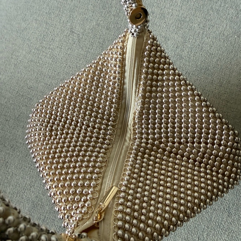 Jessica McClintock Gunne Sax Metallic Gold Beaded Clutch Wristlet - Picture 6 of 12